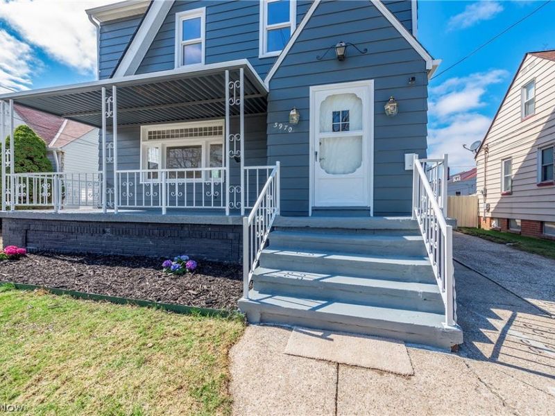 3970 Victory Boulevard, Cleveland, OH 44111 Photo 4