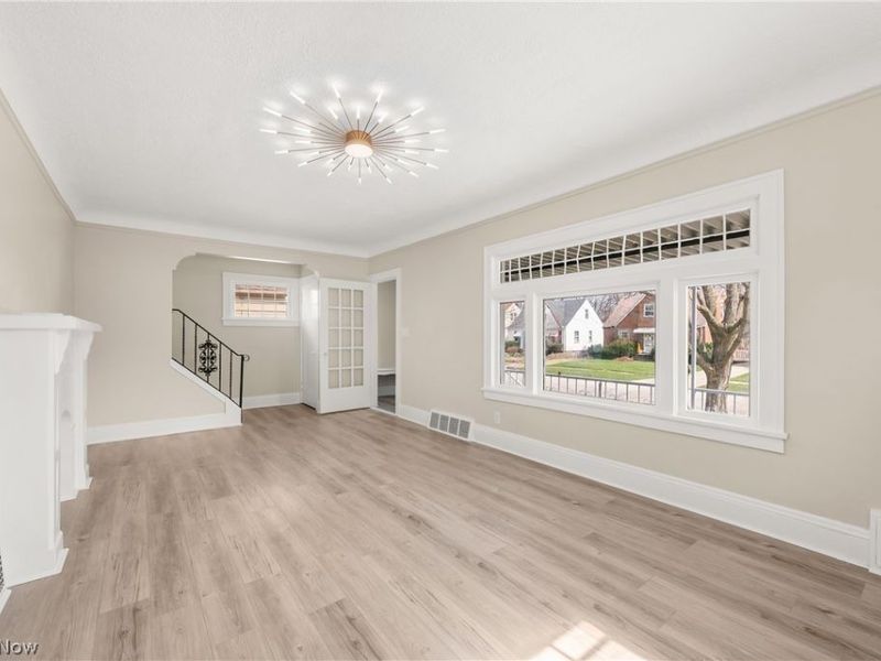 3970 Victory Boulevard, Cleveland, OH 44111 Photo 9