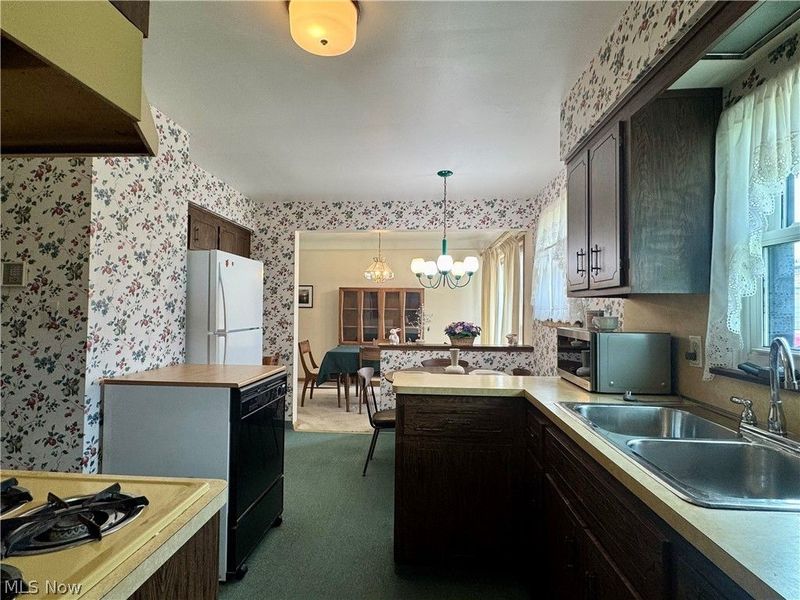 6916 Tobik Trail, Parma Heights, OH 44130 Photo 14