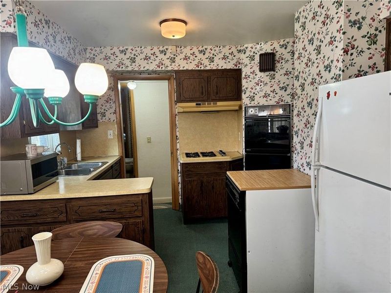 6916 Tobik Trail, Parma Heights, OH 44130 Photo 9