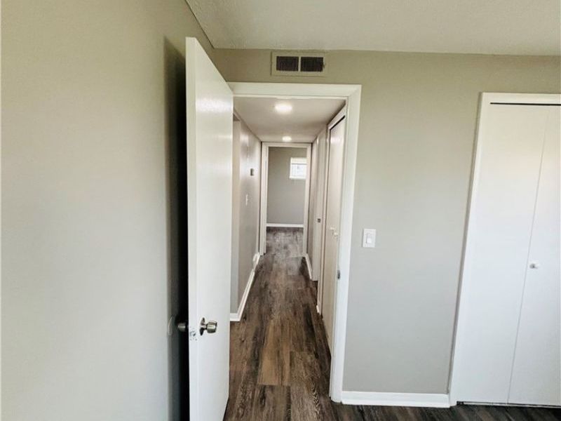 21045 Southbend Circle, Unit 6, Rocky River, OH 44116 Photo 10