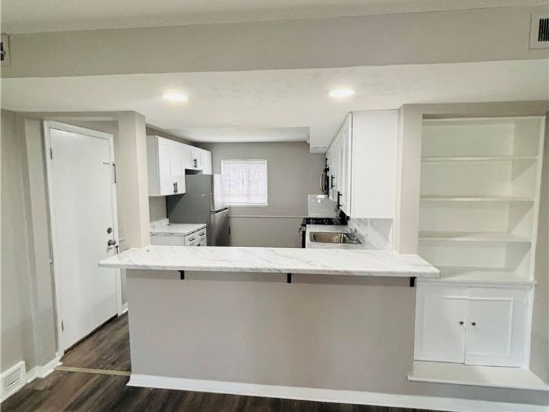 21045 Southbend Circle, Unit 6, Rocky River, OH 44116 Photo 4