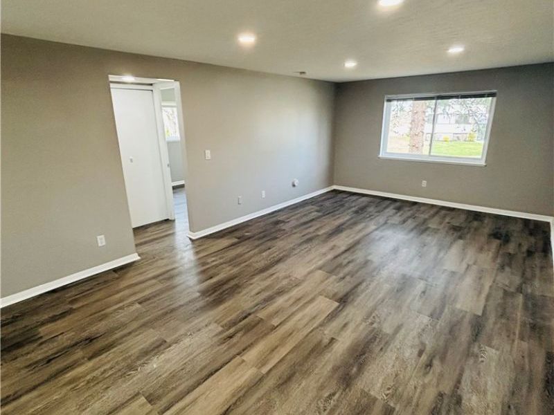 21045 Southbend Circle, Unit 6, Rocky River, OH 44116 Photo 8