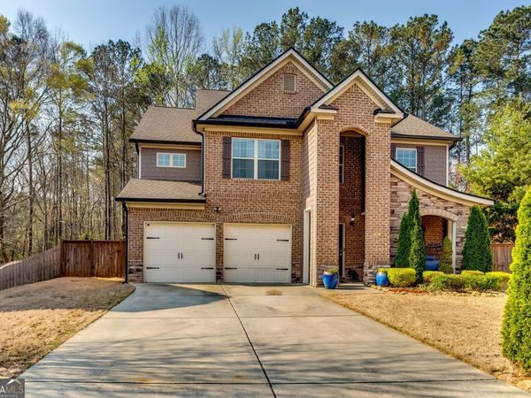 6700 Oak Hill Place, Fairburn, GA 30213
