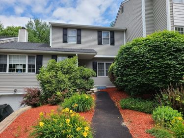 202 Torrey Ln Ext, Unit 202, Holden, MA 01520