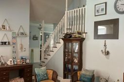 5 Dunvegan Drive photo 4