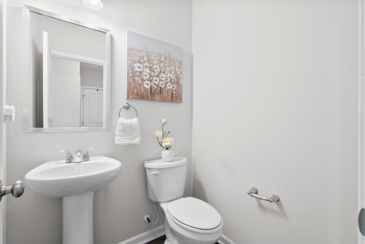 300 Torslanda Lane Photo 8