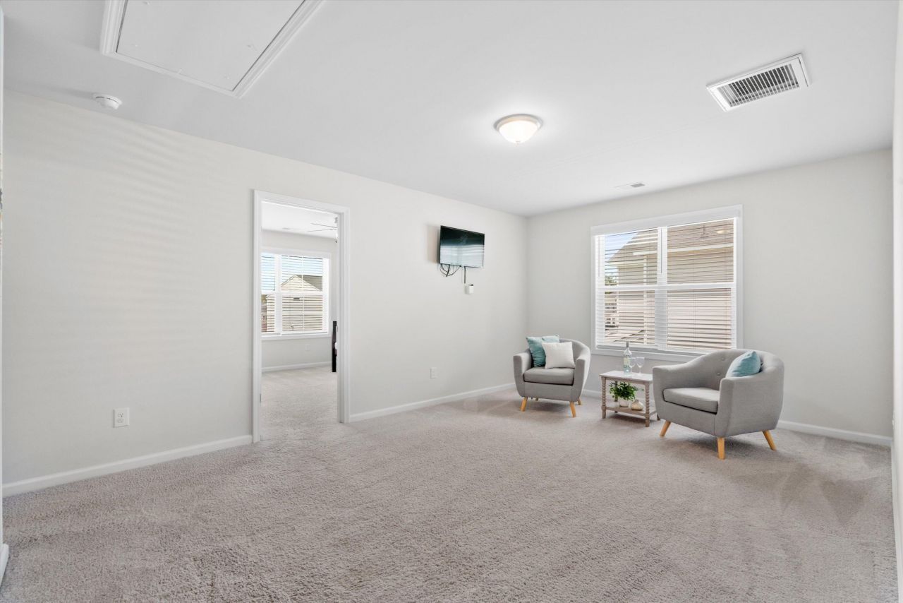 300 Torslanda Lane Photo 9