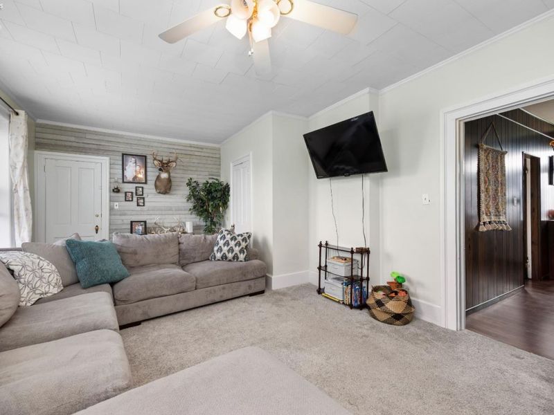 266 Southwest Street, Bellevue, OH 44811 Photo 4