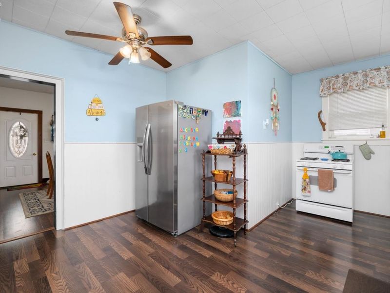 266 Southwest Street, Bellevue, OH 44811 Photo 9