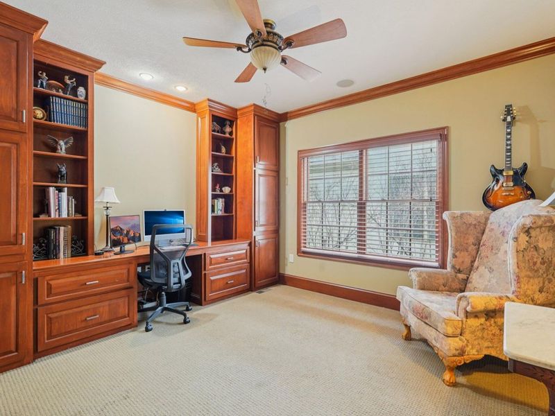 3848 Stonewater Drive, Columbus, OH 43221 Photo 17