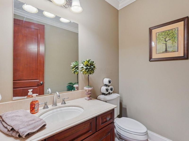 3848 Stonewater Drive, Columbus, OH 43221 Photo 19