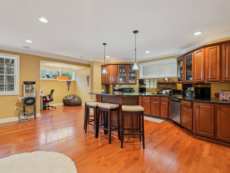 3848 Stonewater Drive, Columbus, OH 43221 Photo 33