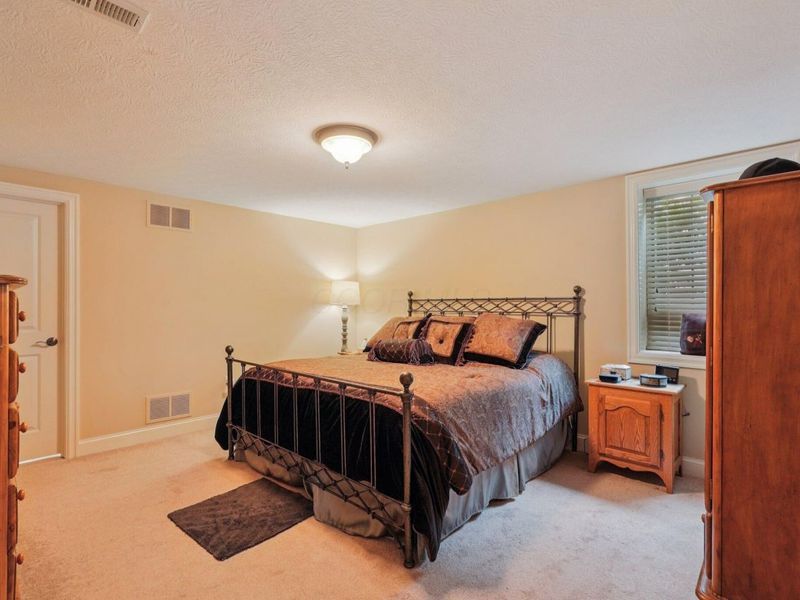 3848 Stonewater Drive, Columbus, OH 43221 Photo 40