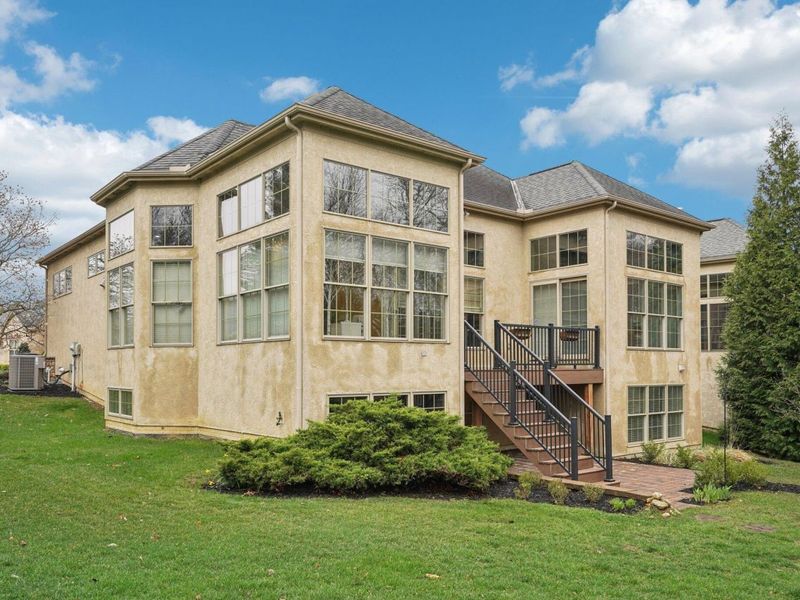 3848 Stonewater Drive, Columbus, OH 43221 Photo 43