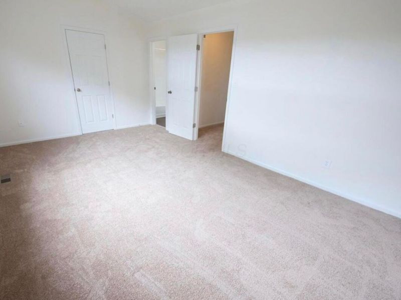 3795 Heatherglen Drive , Columbus, OH 43221 Photo 11