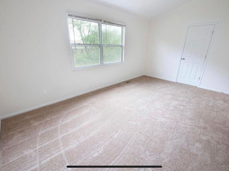 3797 Heatherglen Drive , Columbus, OH 43221 Photo 5