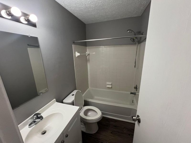 3863 Heatherglen Drive , Unit 3863-3865, Columbus, OH 43221 Photo 10