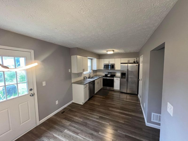 3863 Heatherglen Drive , Unit 3863-3865, Columbus, OH 43221 Photo 4