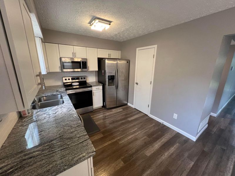 3863 Heatherglen Drive , Unit 3863-3865, Columbus, OH 43221 Photo 8