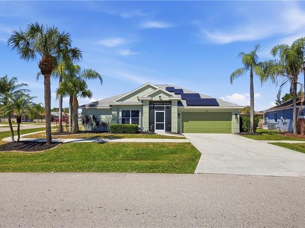 1501 Honor CT , LEHIGH ACRES, FL 33971