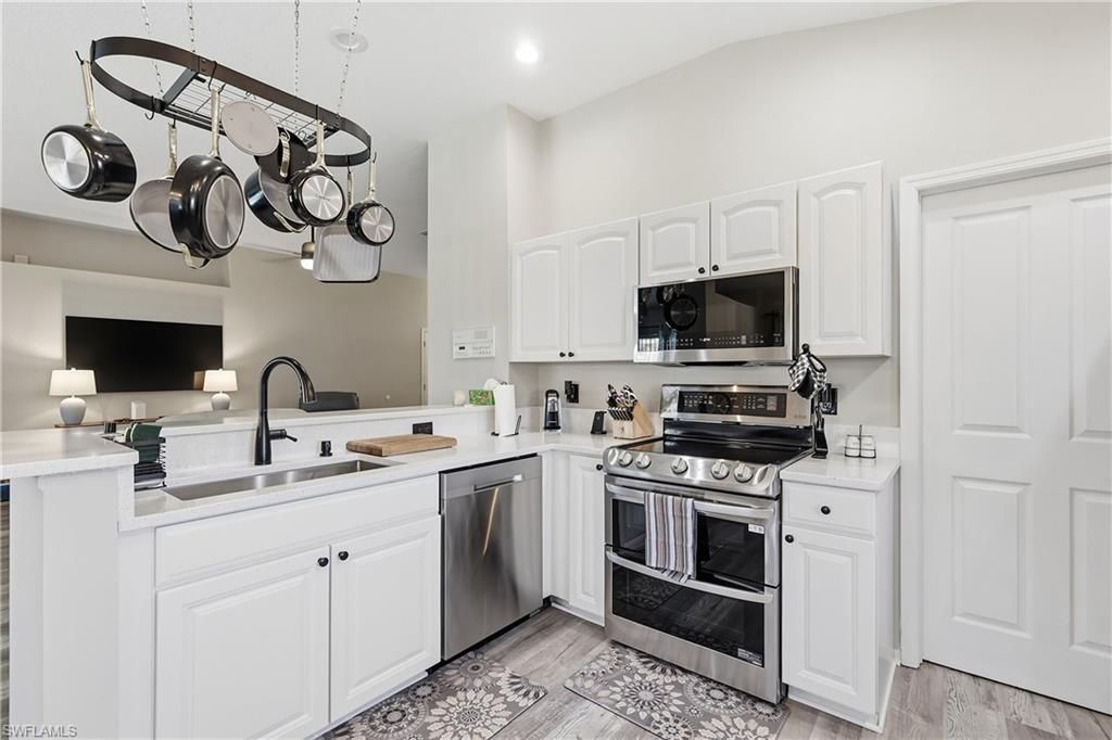 1501 Honor Ct, Lehigh Acres, FL 33971 Photo