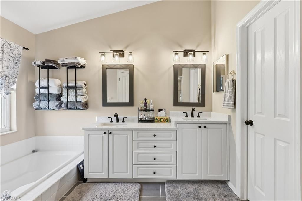 1501 Honor Ct , Lehigh Acres, FL 33971 Photo