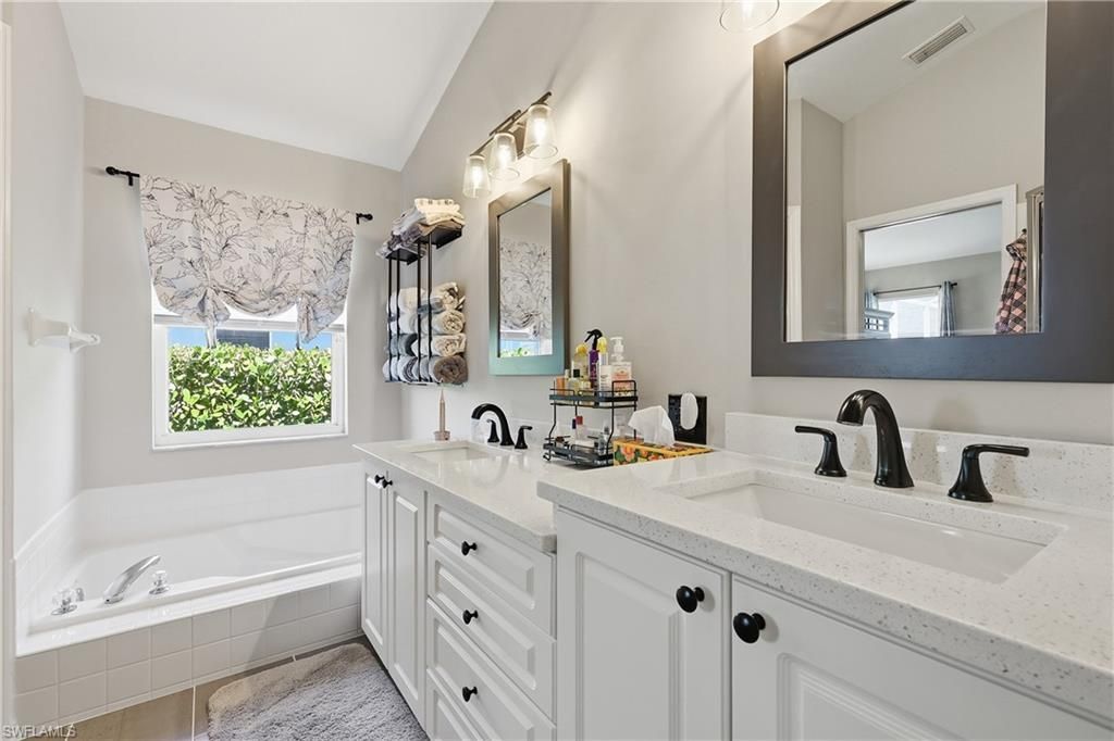 1501 Honor Ct, Lehigh Acres, FL 33971 Photo