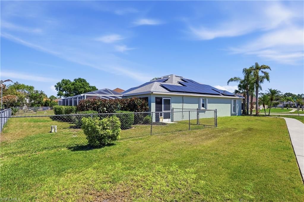 1501 Honor Ct, Lehigh Acres, FL 33971 Photo