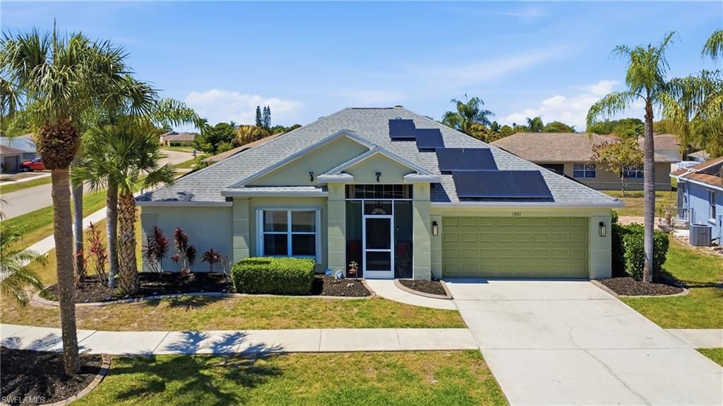 1501 Honor Ct, Lehigh Acres, FL 33971 Photo