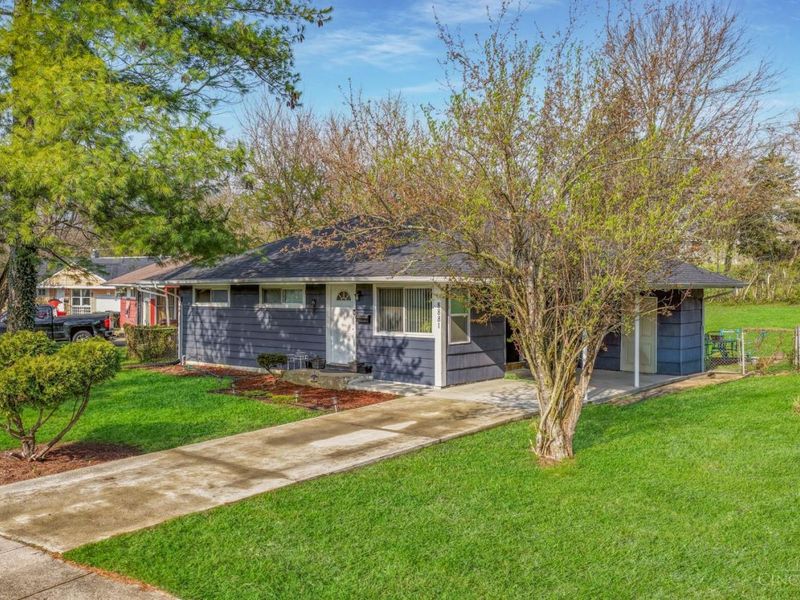 8881 Ebro Court, Springfield Twp., OH 45231 Photo 2