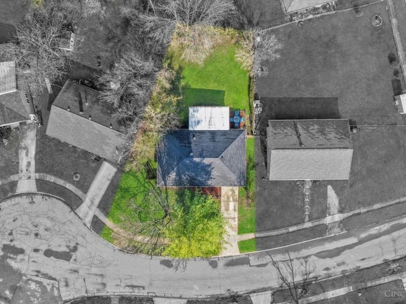 8881 Ebro Court, Springfield Twp., OH 45231 Photo 5