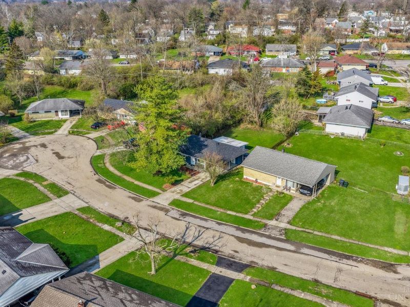 8881 Ebro Court, Springfield Twp., OH 45231 Photo 6