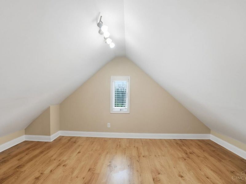 1253 Herschel Avenue, Cincinnati, OH 45208 Photo 24