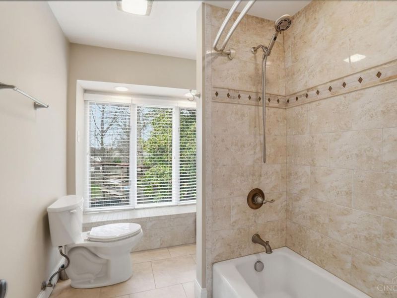 1253 Herschel Avenue, Cincinnati, OH 45208 Photo 30