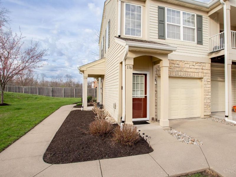 114 Tall Trees Drive, Unit 13B, Batavia Twp, OH 45102 Photo 2