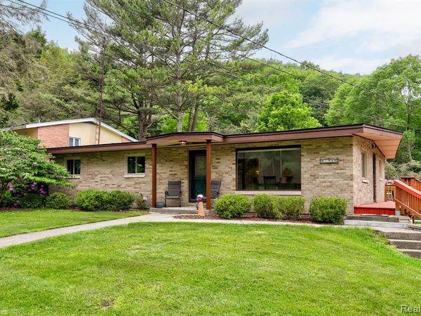 199 Grand Avenue, Grand Haven, MI 49417