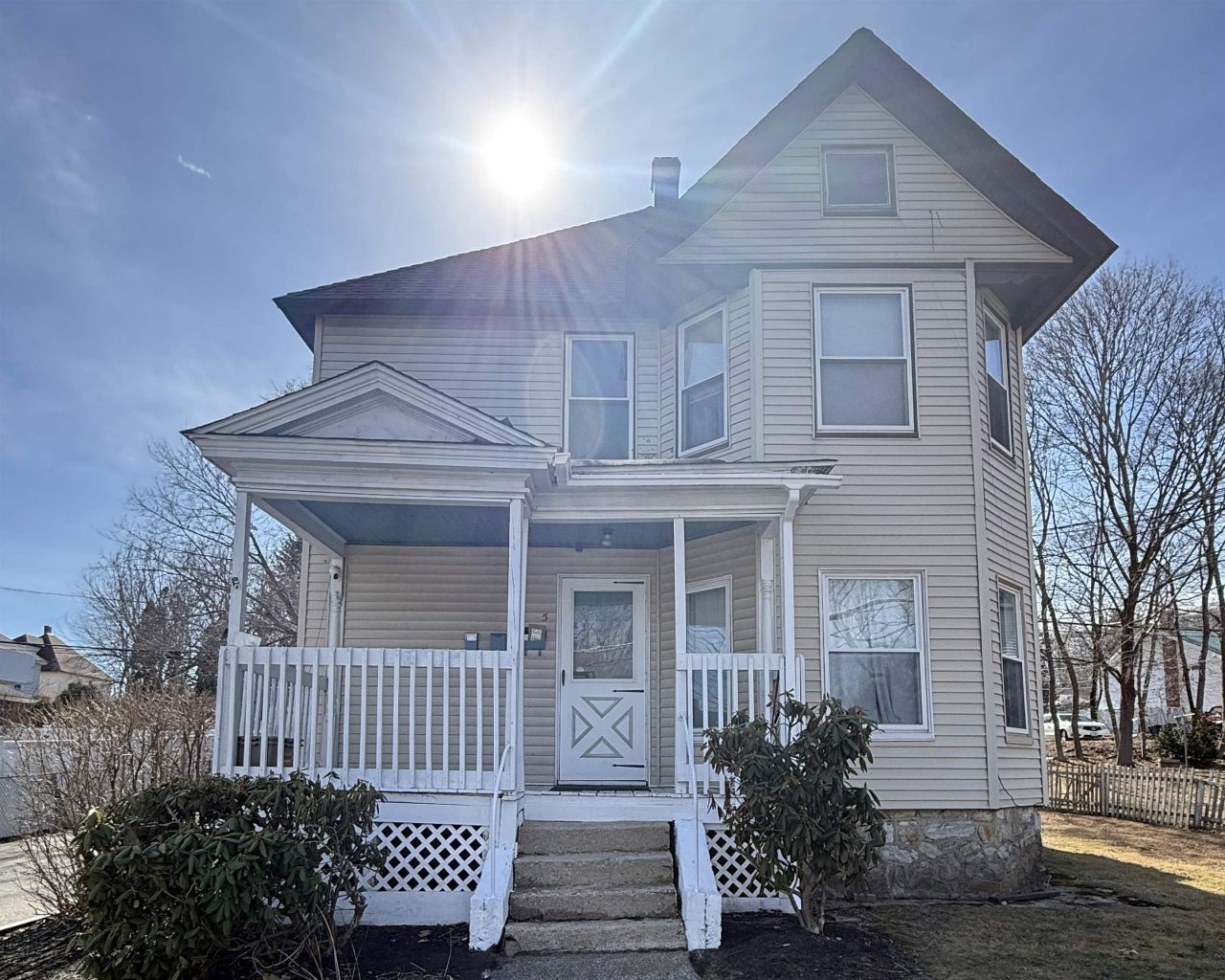 5 Griffin Street, Derry, NH 03038 Main Photo