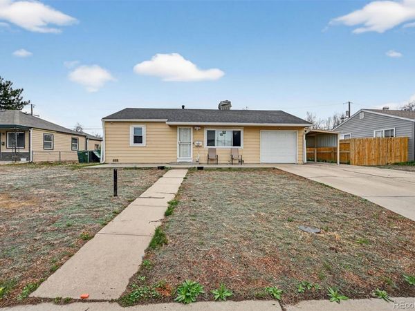 880 Lansing Street , Aurora, CO 80010