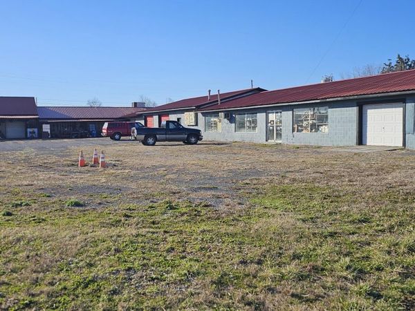 11649 Highway 11 W, Mooresburg, TN 37811