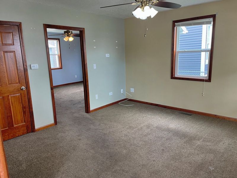 11 S Water Street, Wapakoneta, OH 45895 Photo 4