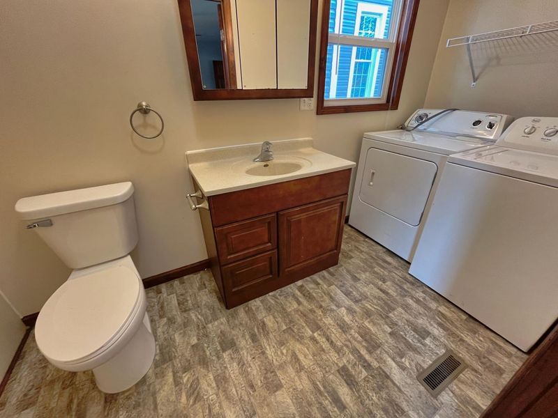 11 S Water Street, Wapakoneta, OH 45895 Photo 42