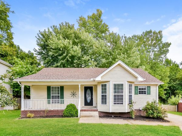 649 Laramie Dr , Springfield, TN 37172