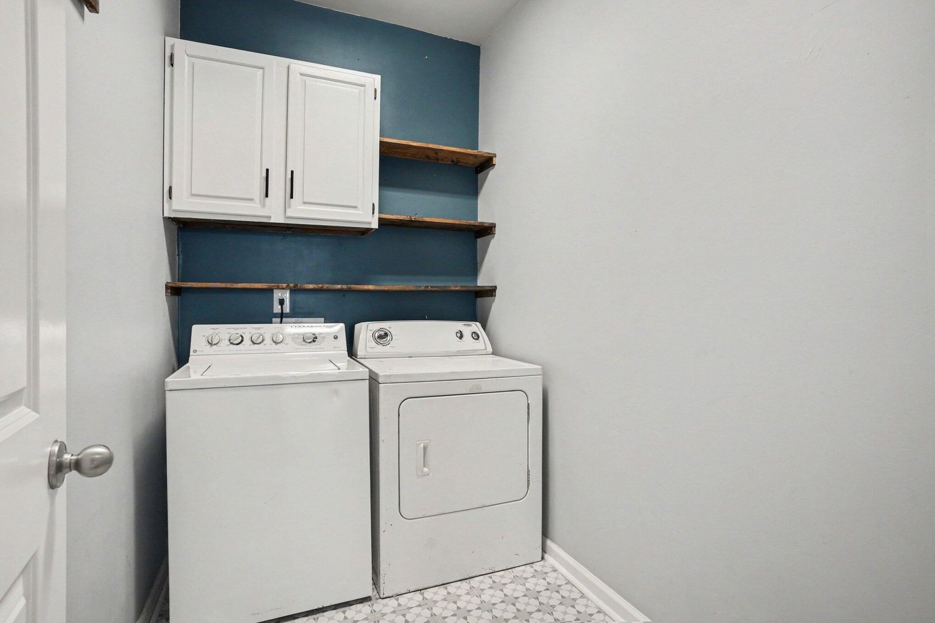 265 Oglethorpe Circle Photo 16