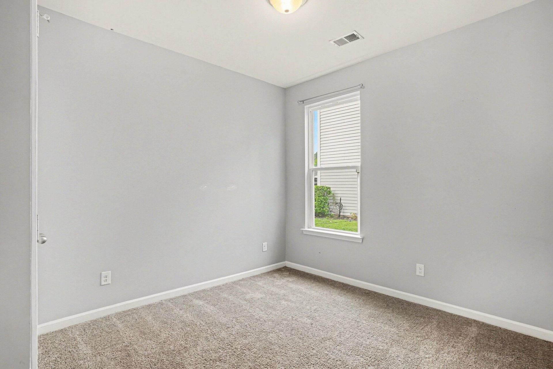265 Oglethorpe Circle Photo 19