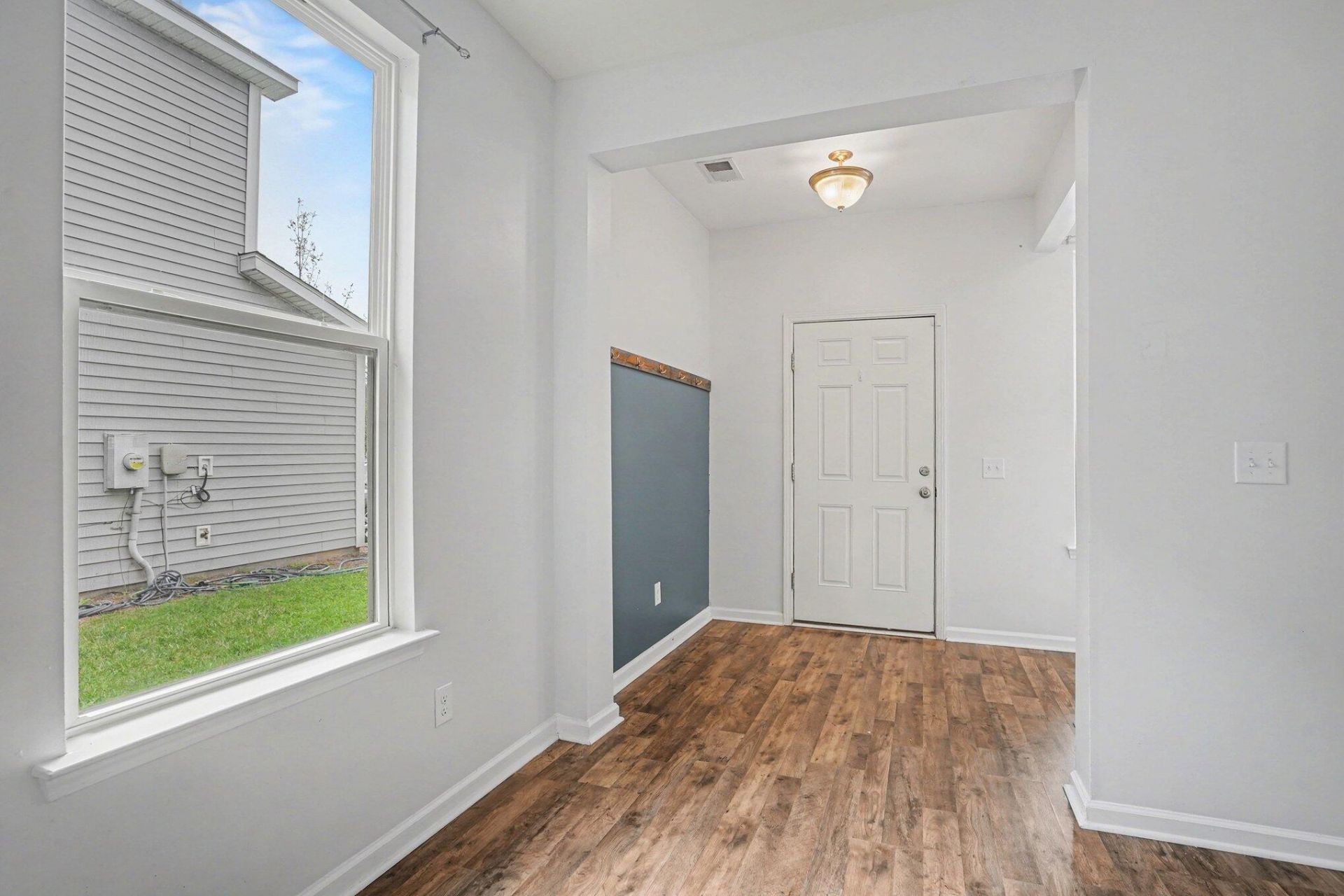 265 Oglethorpe Circle Photo 2