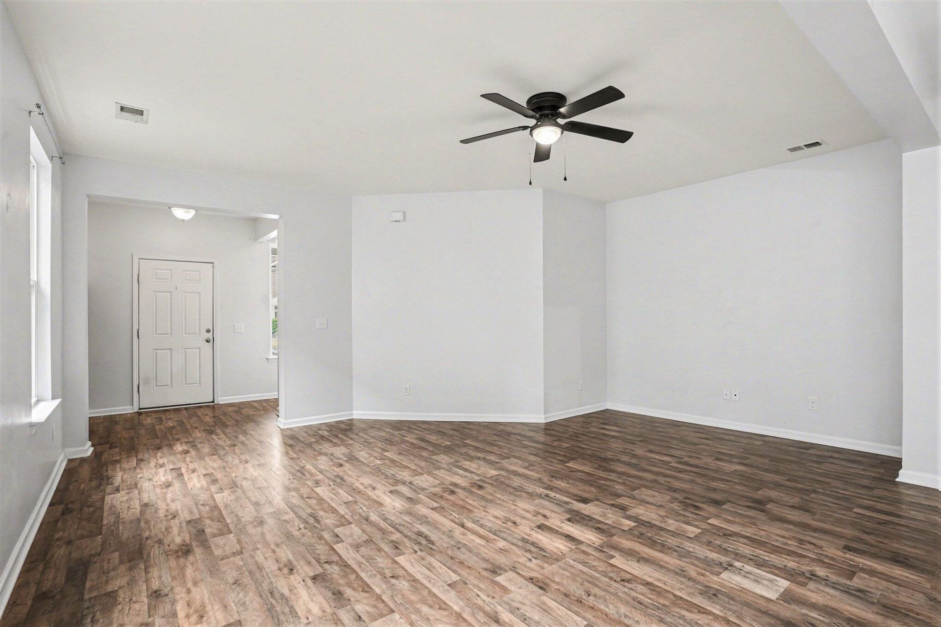 265 Oglethorpe Circle Photo 4