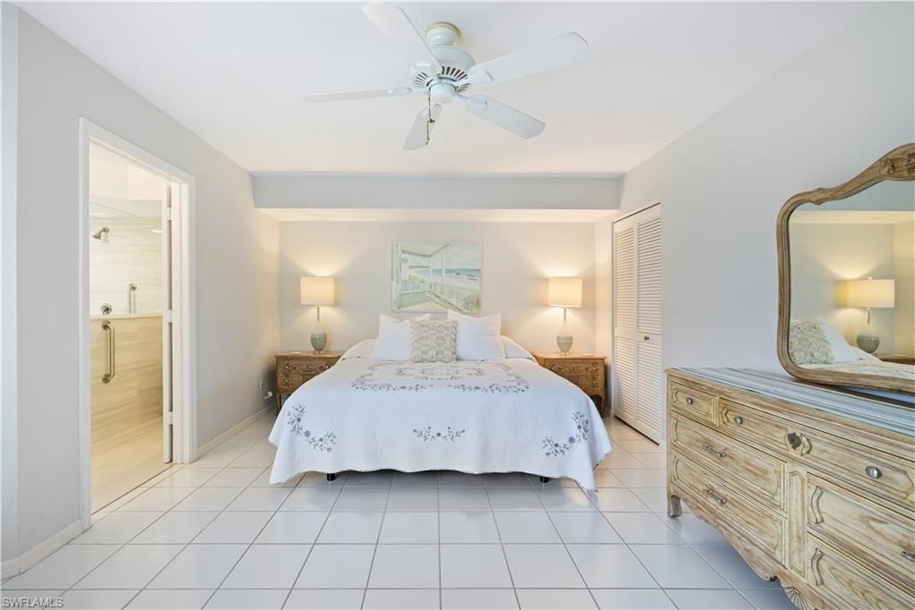 565 Beachwalk Cir, Unit T-102, Naples, FL 34108 Photo