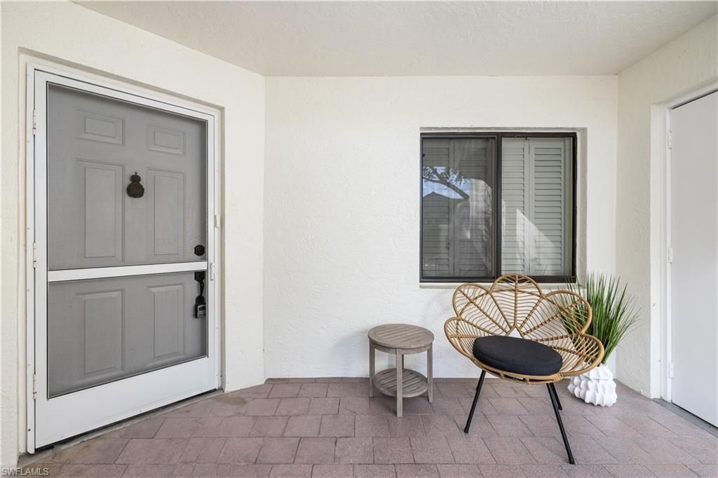 565 Beachwalk Cir, Unit T-102, Naples, FL 34108 Photo