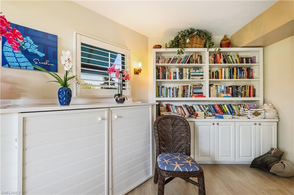 565 Beachwalk Cir, Unit T-102, Naples, FL 34108 Photo